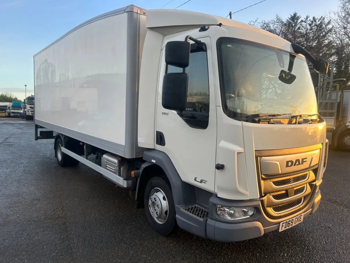 2020 Daf lf150 7.5 ton 20ft box with tail lift - Image 3