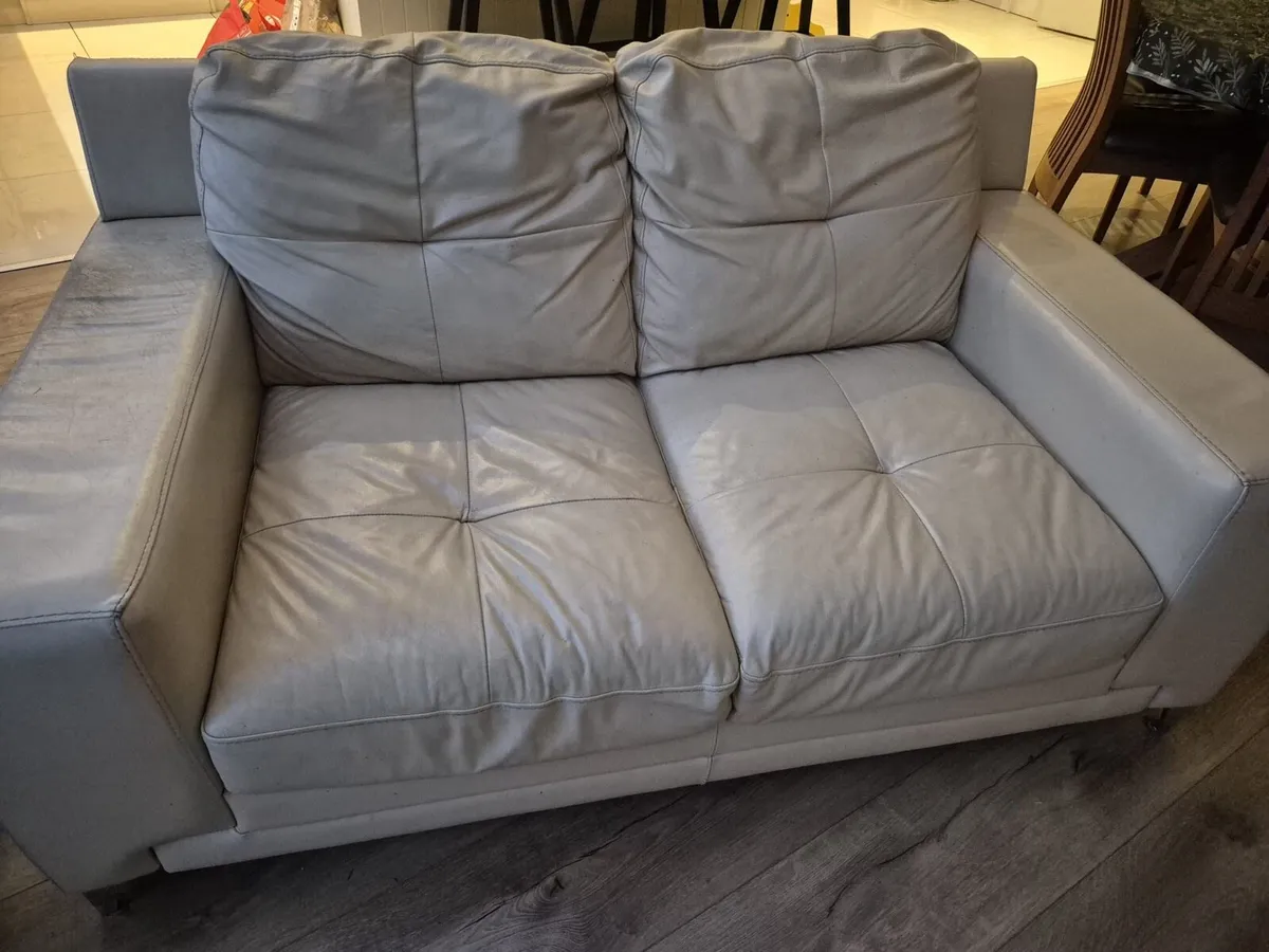 2 seater Leather sofa - Image 1