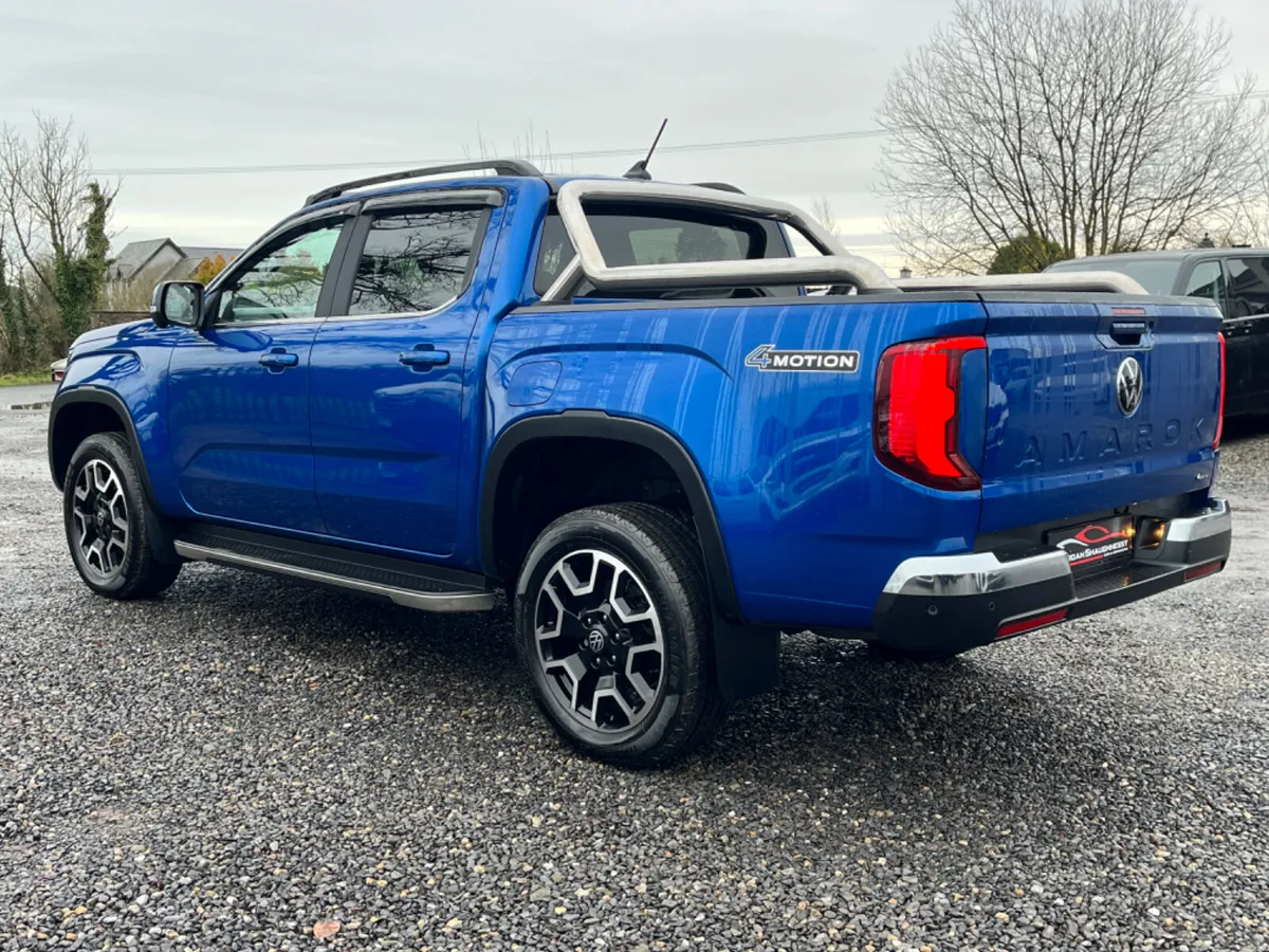 242 VOLKSWAGEN AMAROK STYLE *AS NEW* - Image 4