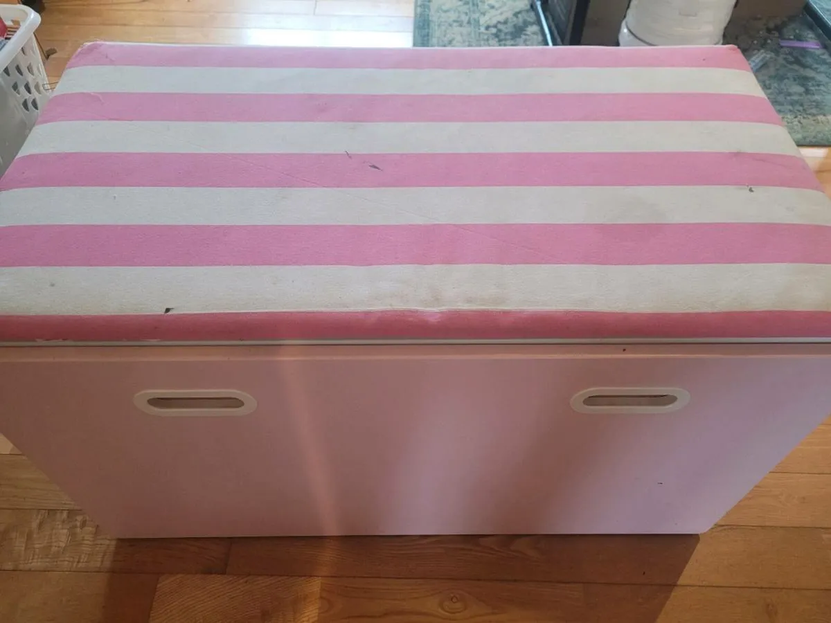 Storage bench - Image 1