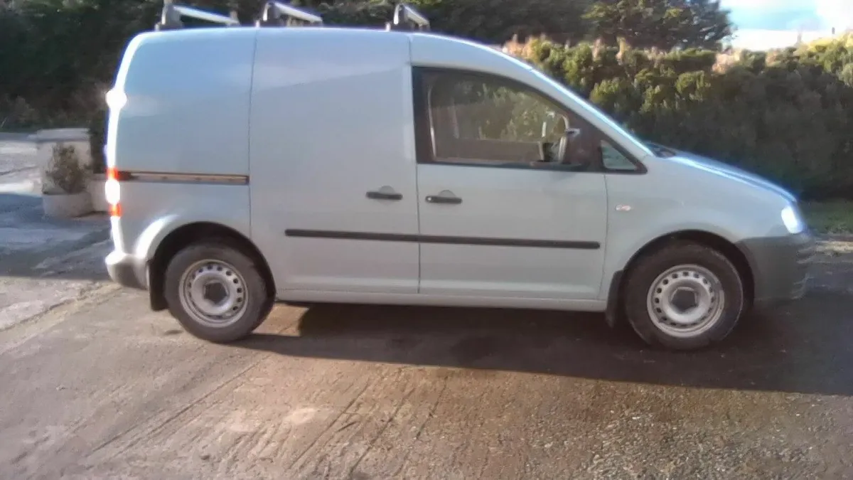 Volkswagen Caddy 2010 - Image 4