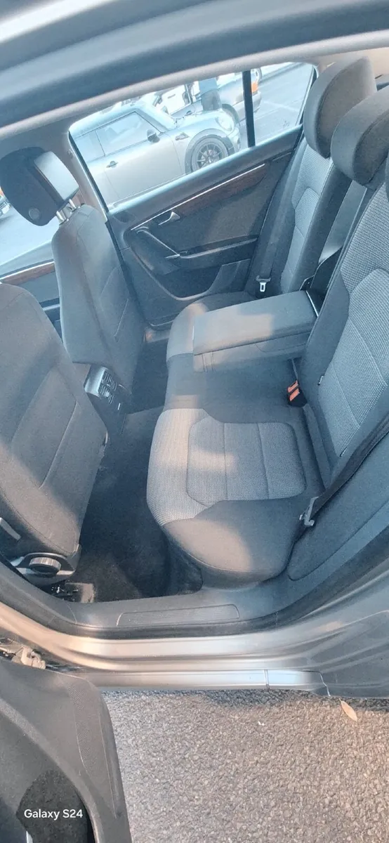 Volkswagen Passat 2014 - Image 4