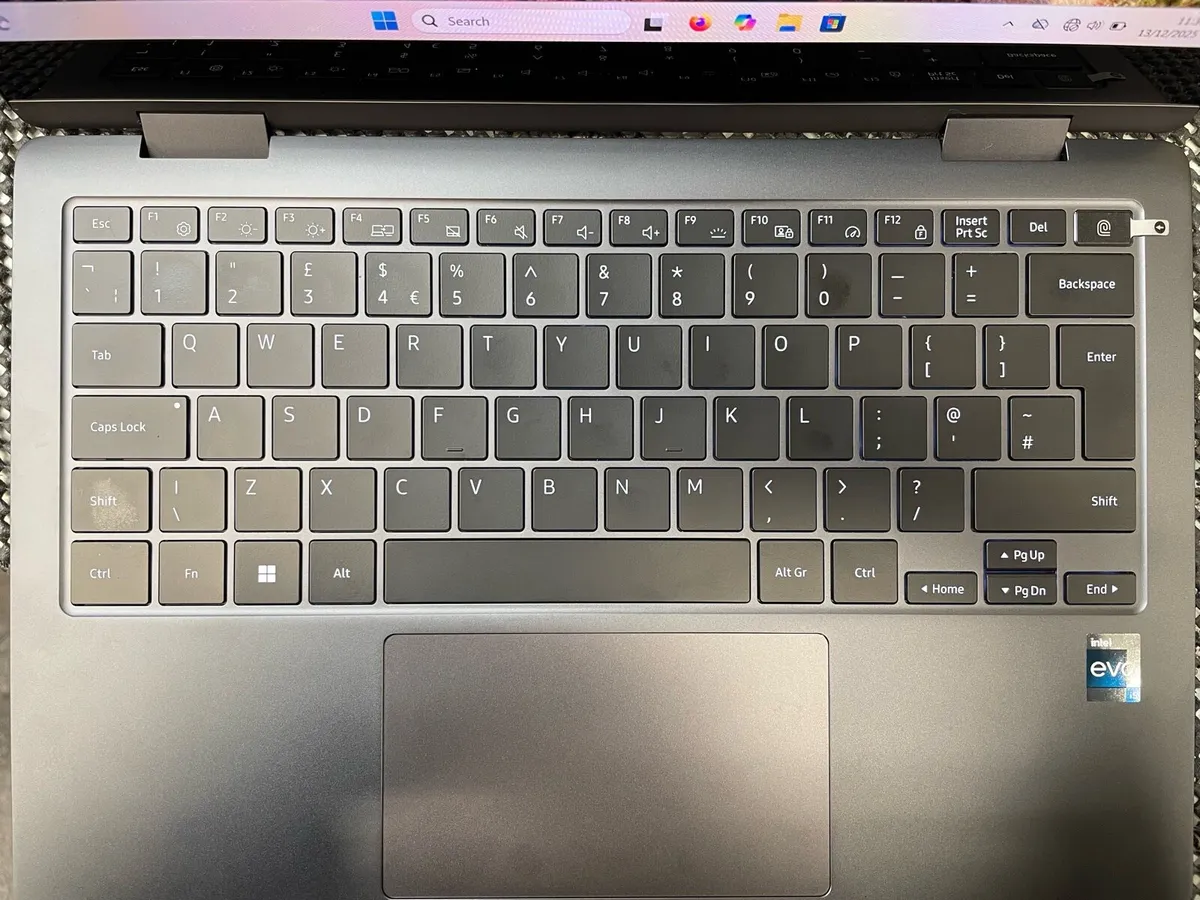 Samsung Galaxy Book 4 - Image 3