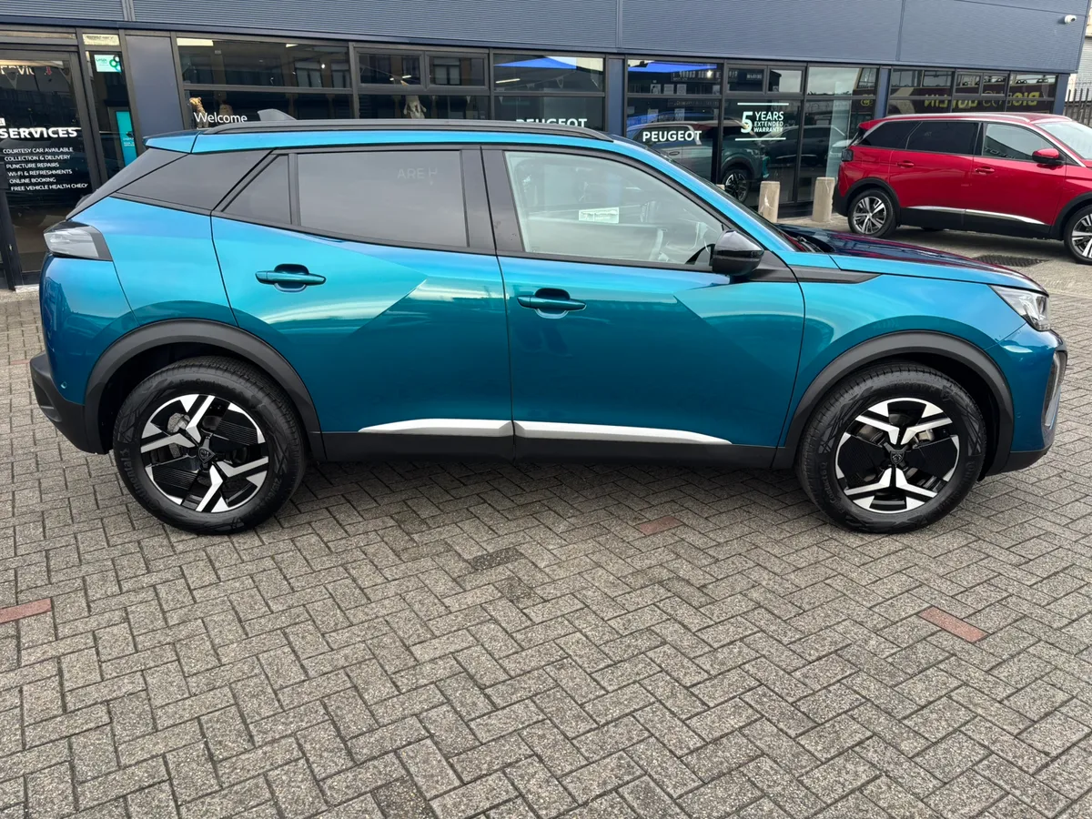 2025 Peugeot 2008 Allure Hybrid scrappage offer - Image 3