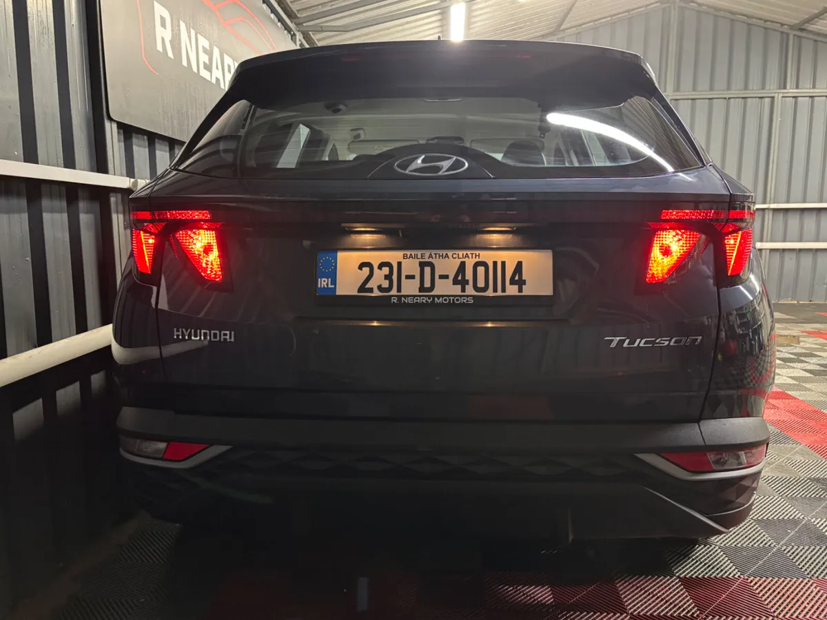 2023 231 Hyundai Tucson 2WD Comfort Plus Low KMS - Image 2