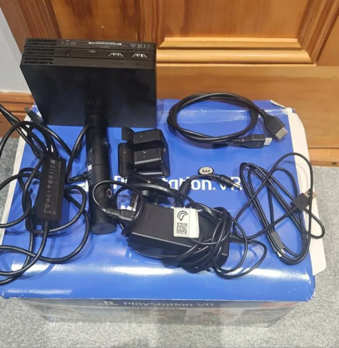 PlayStation vr and motion controllers - Image 2