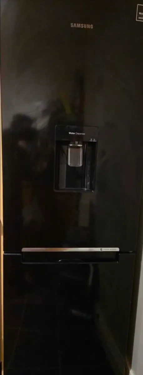 Samsung fridge freezer - Image 1
