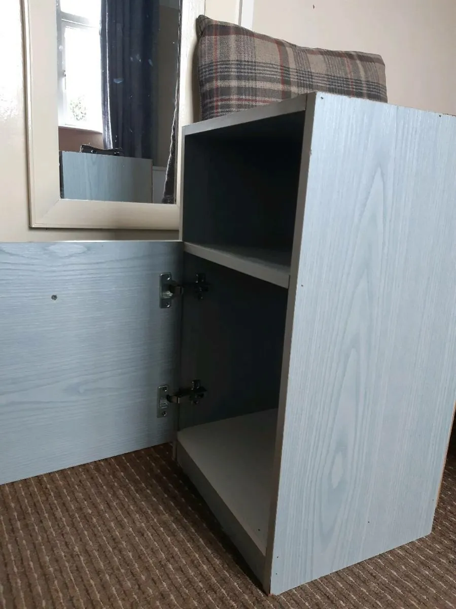 Bedroom  lockers - Image 2