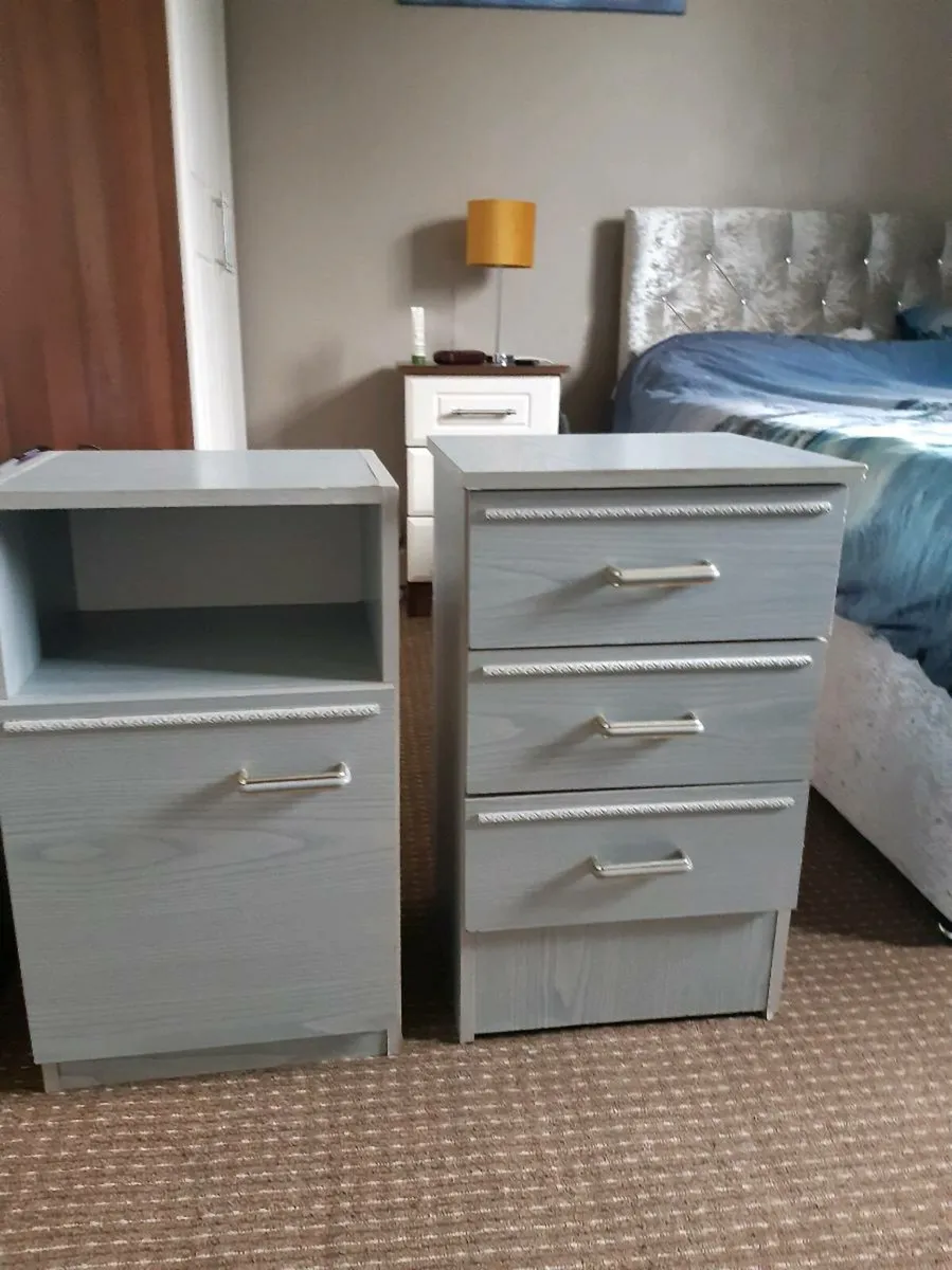 Bedroom  lockers - Image 3