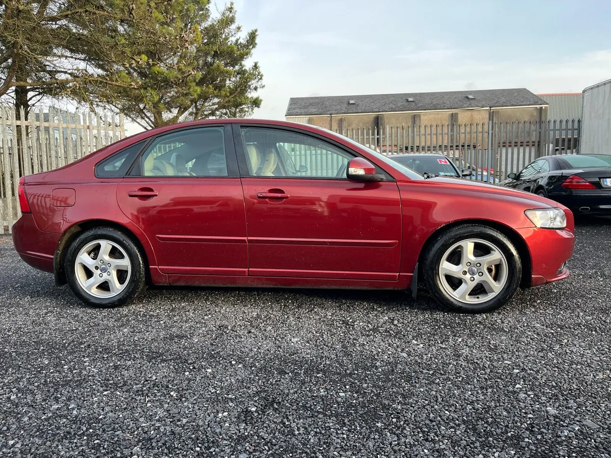 VOLVO S40 D2 1.6 D SE 4DR - Image 3