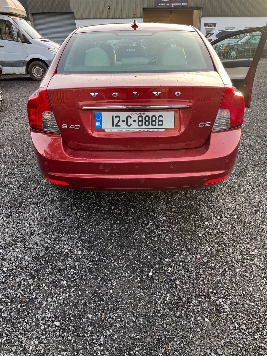 VOLVO S40 D2 1.6 D SE 4DR - Image 4