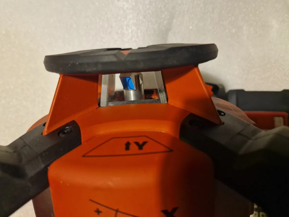Hilti rotating laser PR 300 - Image 2