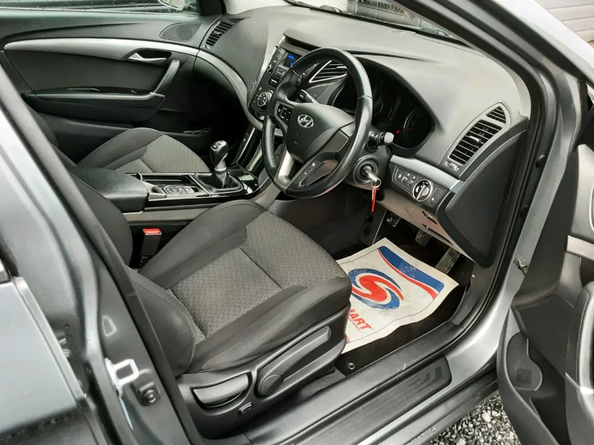 Hyundai i40 2017 1.7 diesel - Image 3