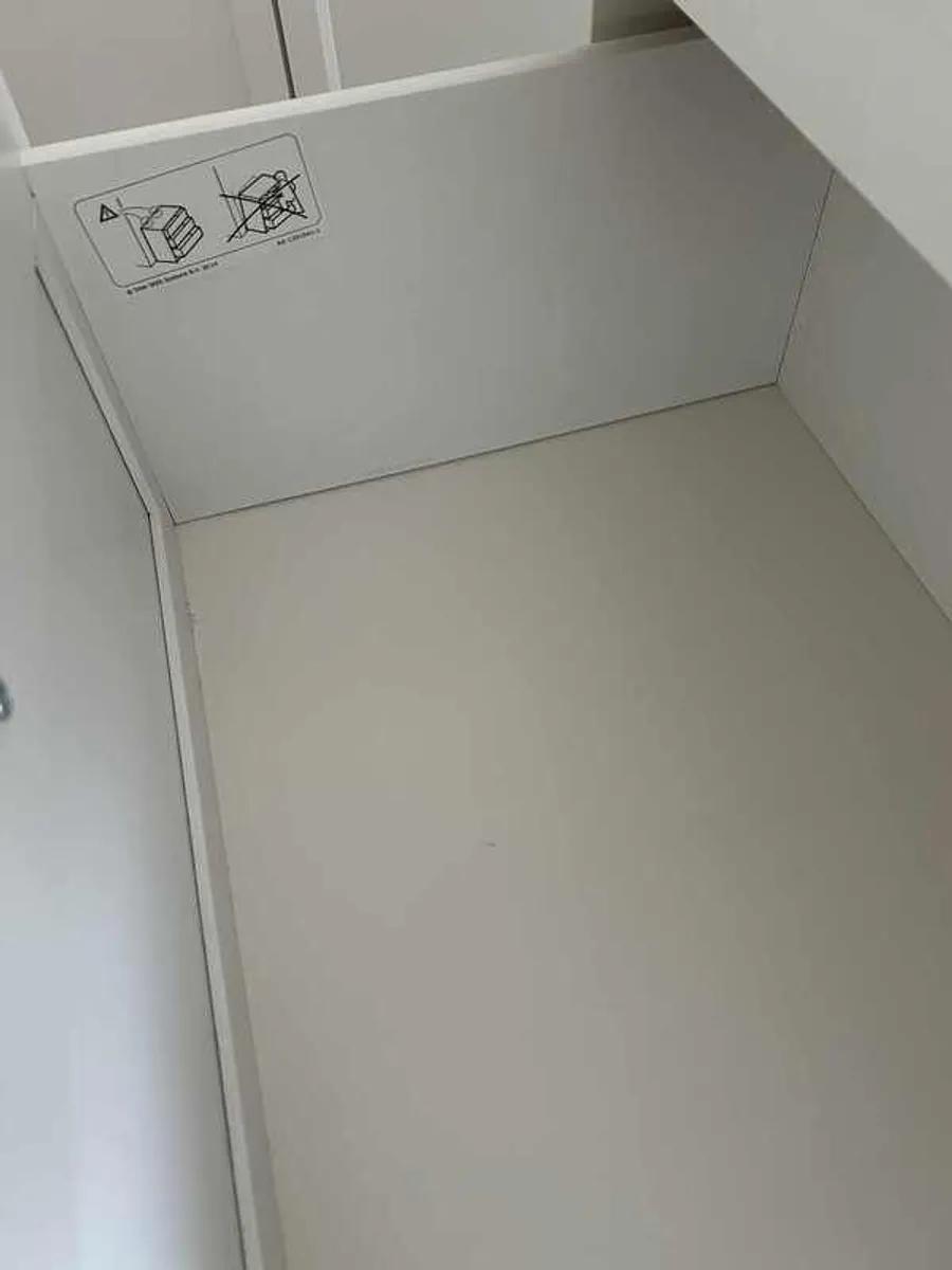 Chest of drawers - Image 4