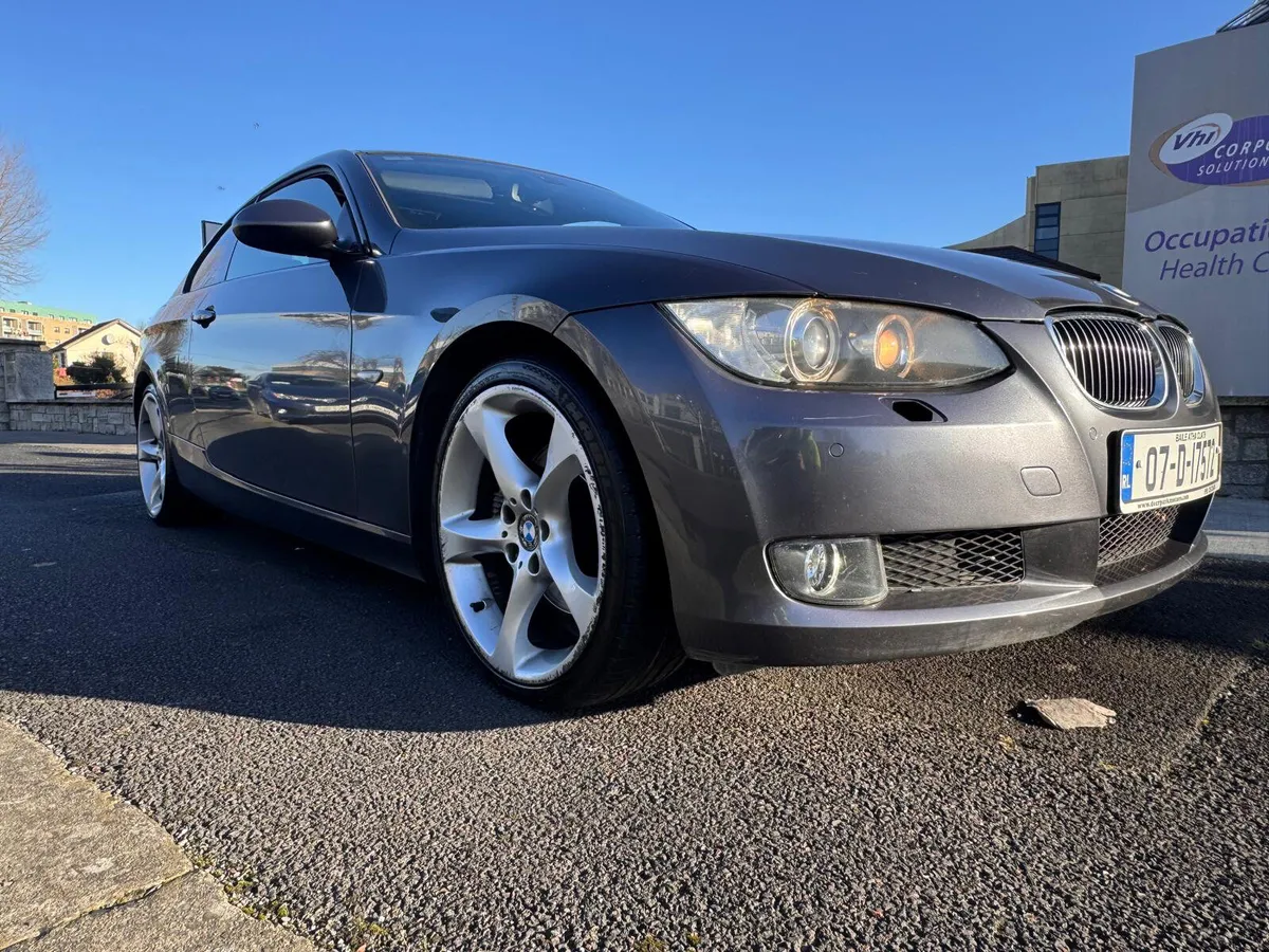 BMW 3-Series 2007 - Image 1