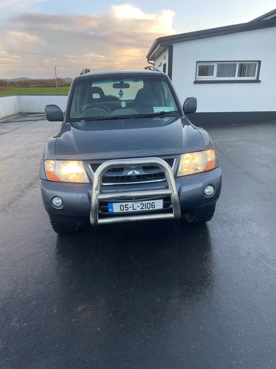 2005 Pajero - Image 2