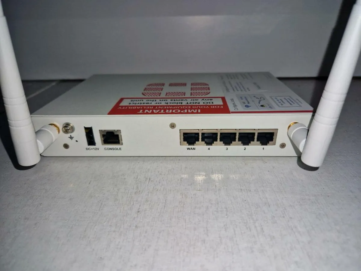 Fortinet Router Fortiwifi 30E - Image 4
