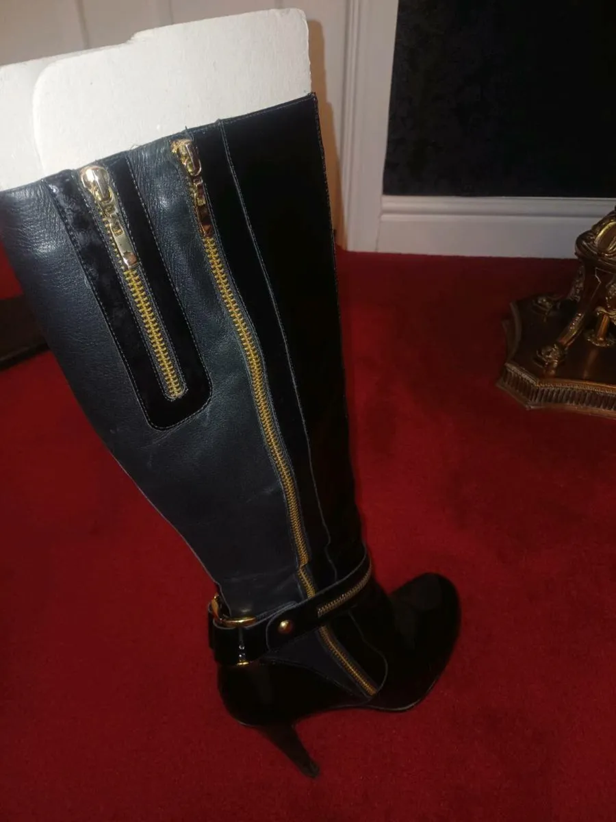 Black patent knee high boots leather - Image 2