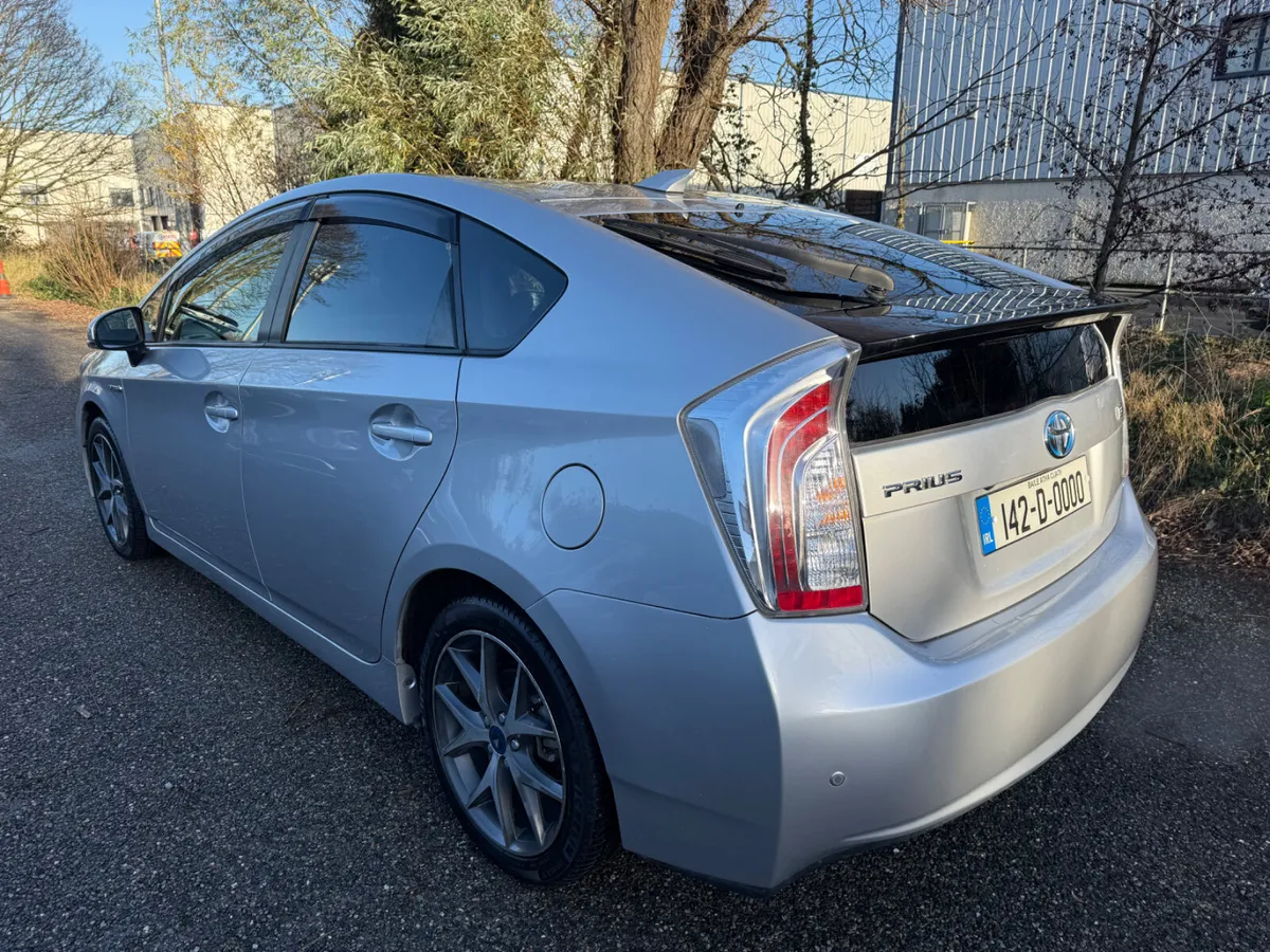 Toyota Prius G-Model!!! - Image 4