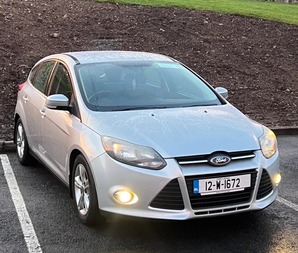 Ford Focus 2012 - Image 2