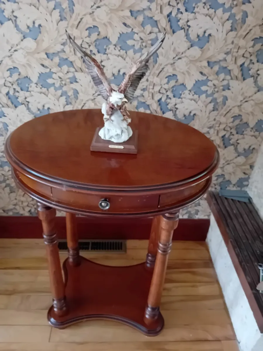 Small table - Image 1