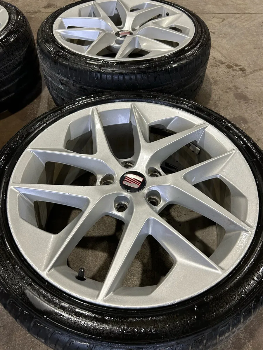 18” Seat Leon Fr alloys - Image 4