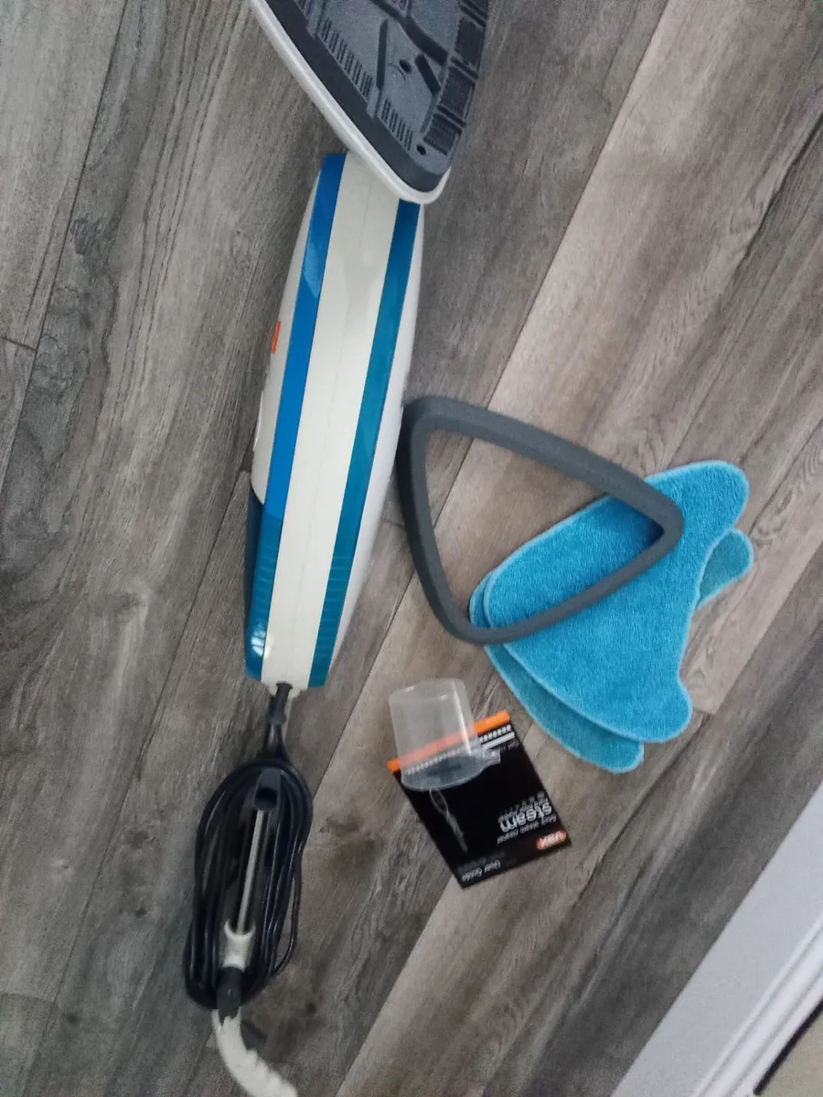 Vax Brand Floor / Carpet Steam Cleaner. - Image 4