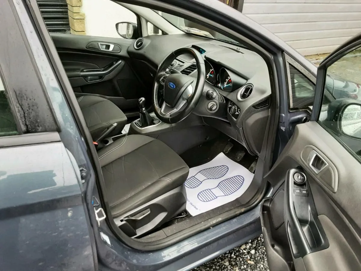 Ford fiesta 1.2 Petrol 2014 - Image 3