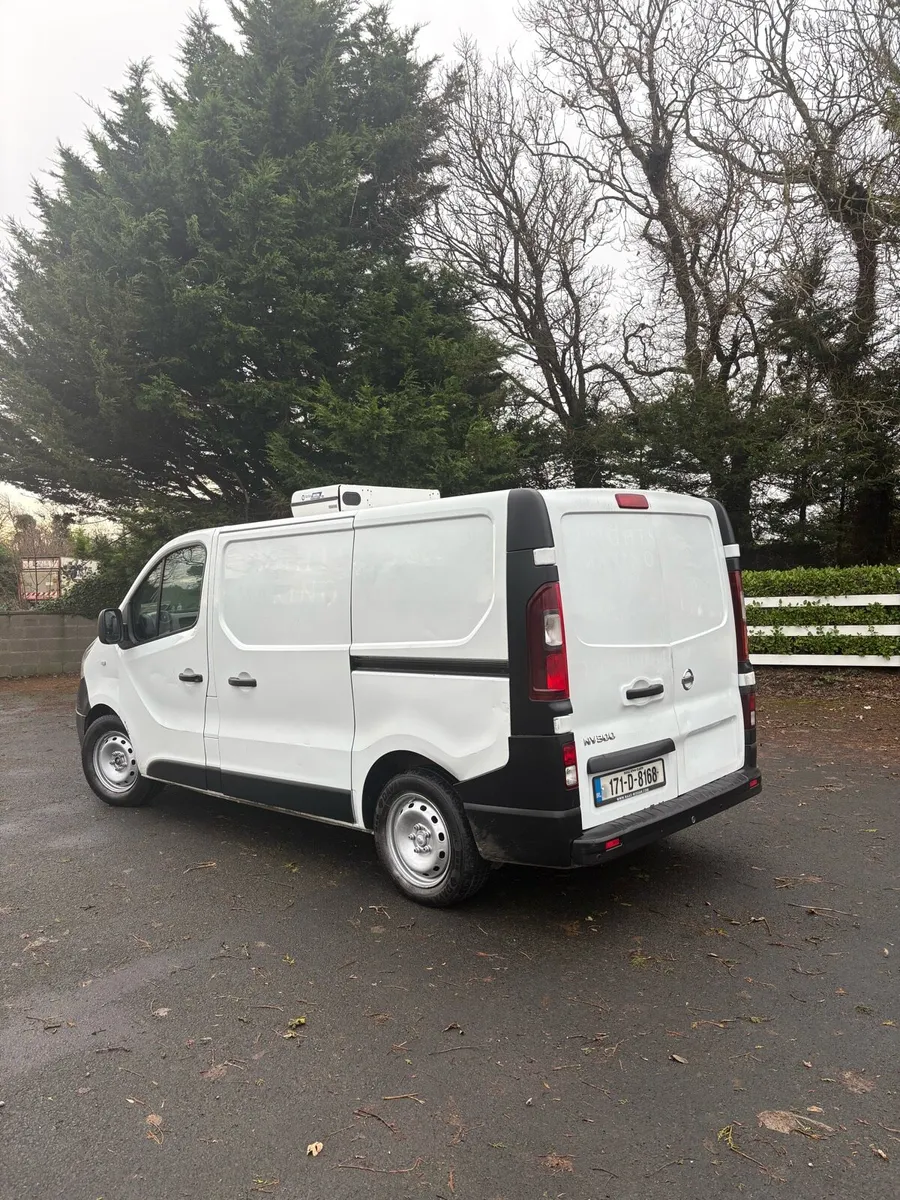 2017 Nissan Nv300 SWB fridge van Doe 8/26 - Image 3
