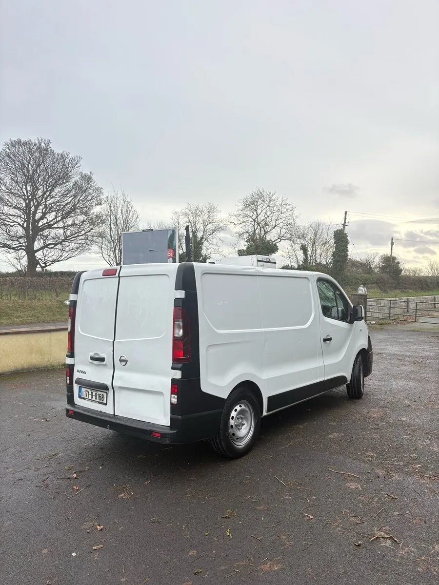 2017 Nissan Nv300 SWB fridge van Doe 8/26 - Image 4