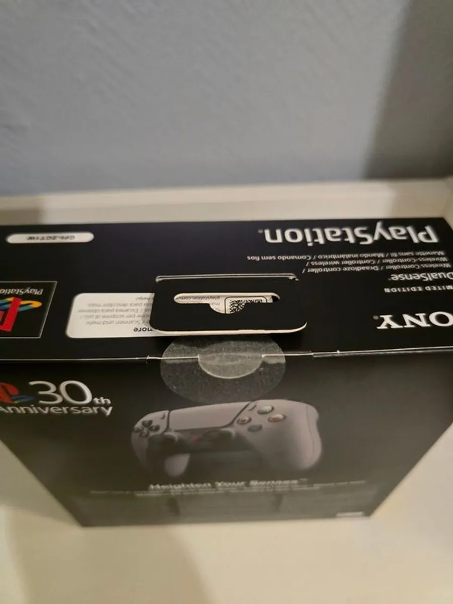 Playstation 5 30th Anniversary Controller - Image 3