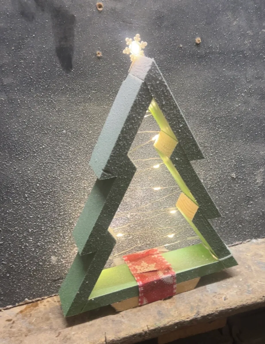 Christmas tree - Image 2