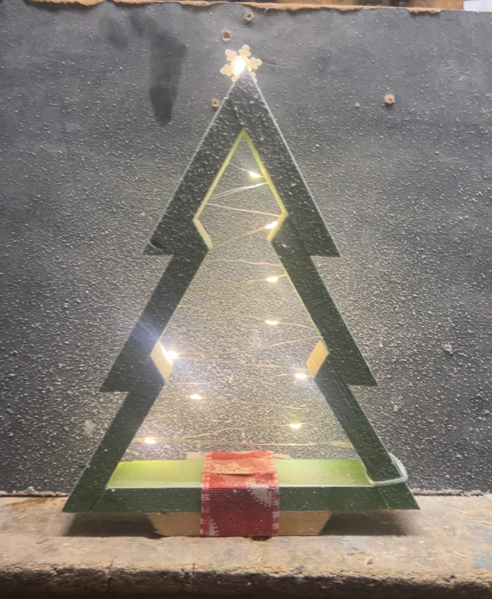 Christmas tree - Image 3