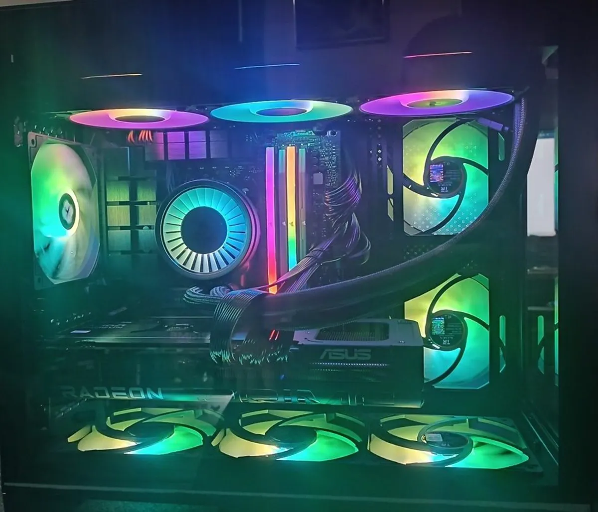 Hi-End Dynamic Mini Ryzen X3D RX 9070 XT Gaming PC - Image 2