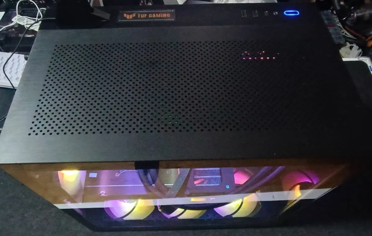 Hi-End Dynamic Mini Ryzen X3D RX 9070 XT Gaming PC - Image 4