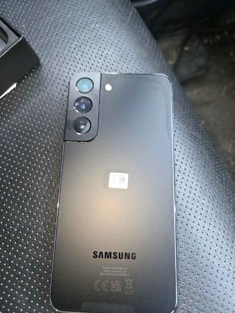 Samsung S22 phone - Image 2