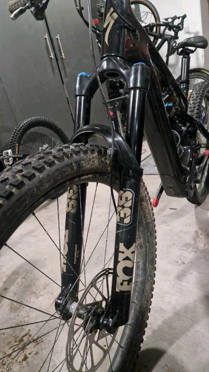 Fox 38 fork performance elite - Image 3