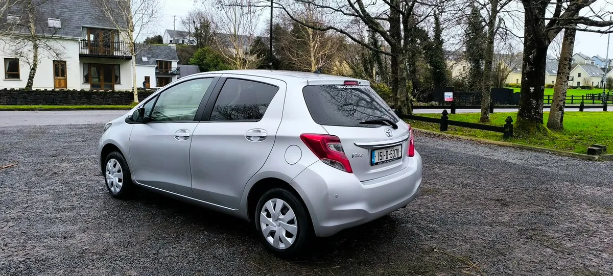 2015 TOYOTA VITZ 1.0 PETROL AUTOMATIC SAT NAV - Image 3