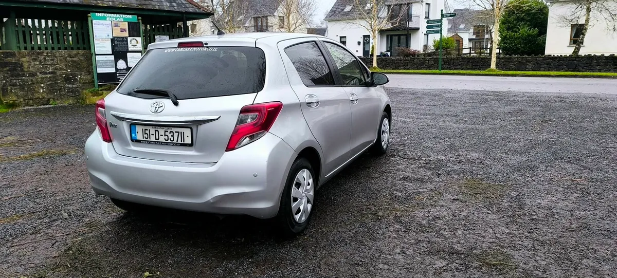 2015 TOYOTA VITZ 1.0 PETROL AUTOMATIC SAT NAV - Image 4