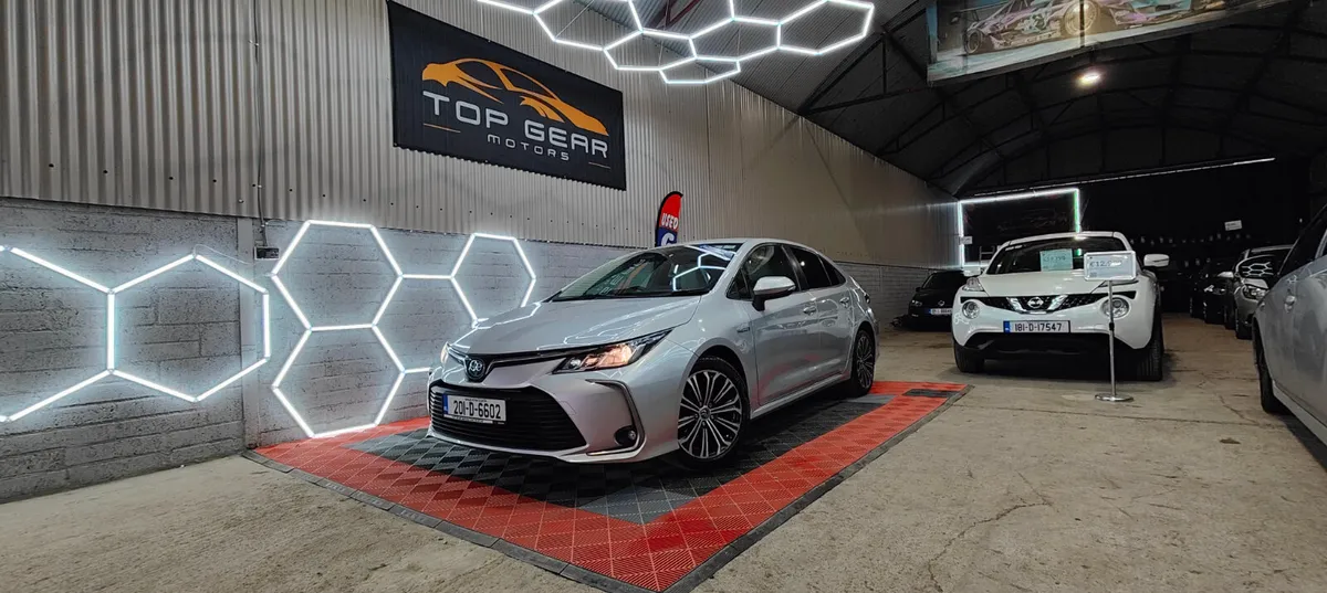 201 - Toyota Corolla 1.8 Petrol Hybrid NCT 2028 - Image 2