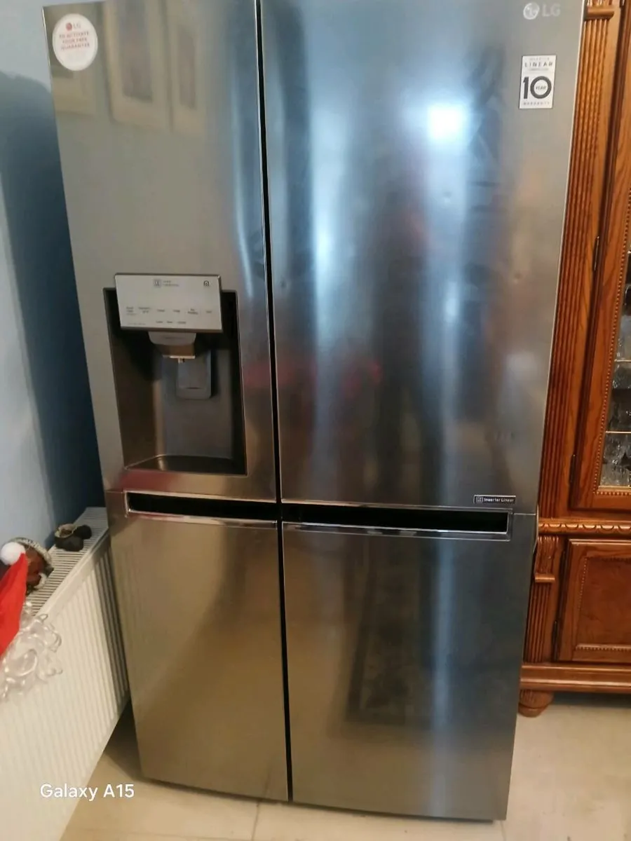 Fridge freezer - Image 1