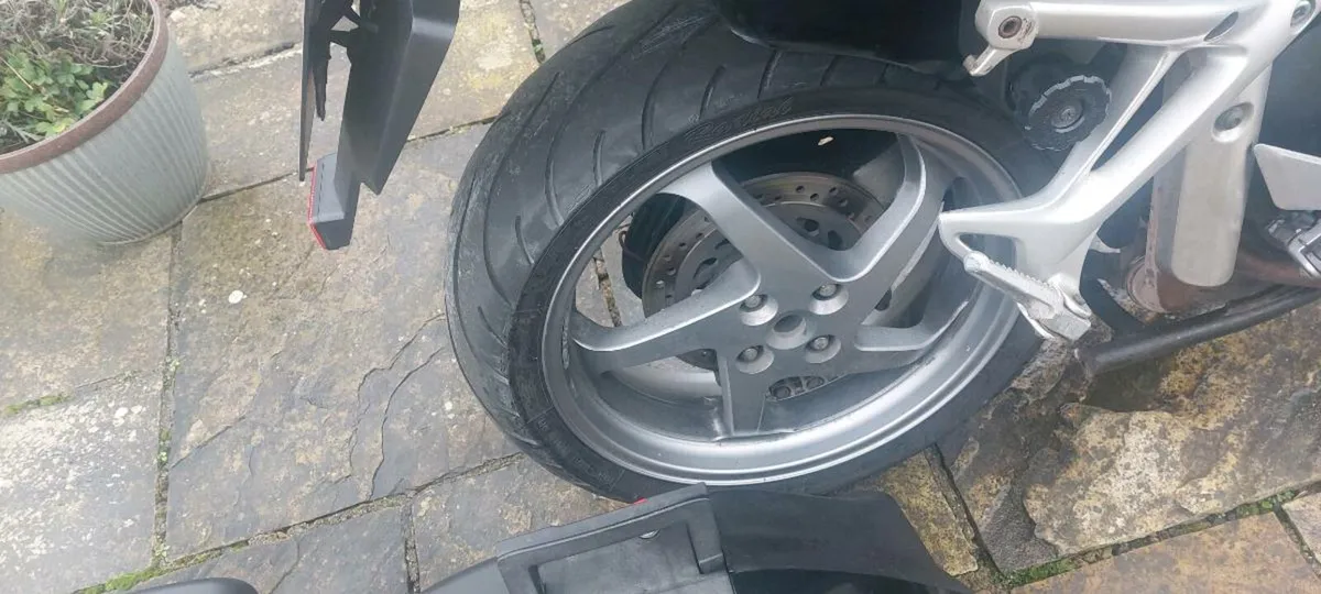 HONDA VFR 800 V TECH ABS 2009 - Image 4