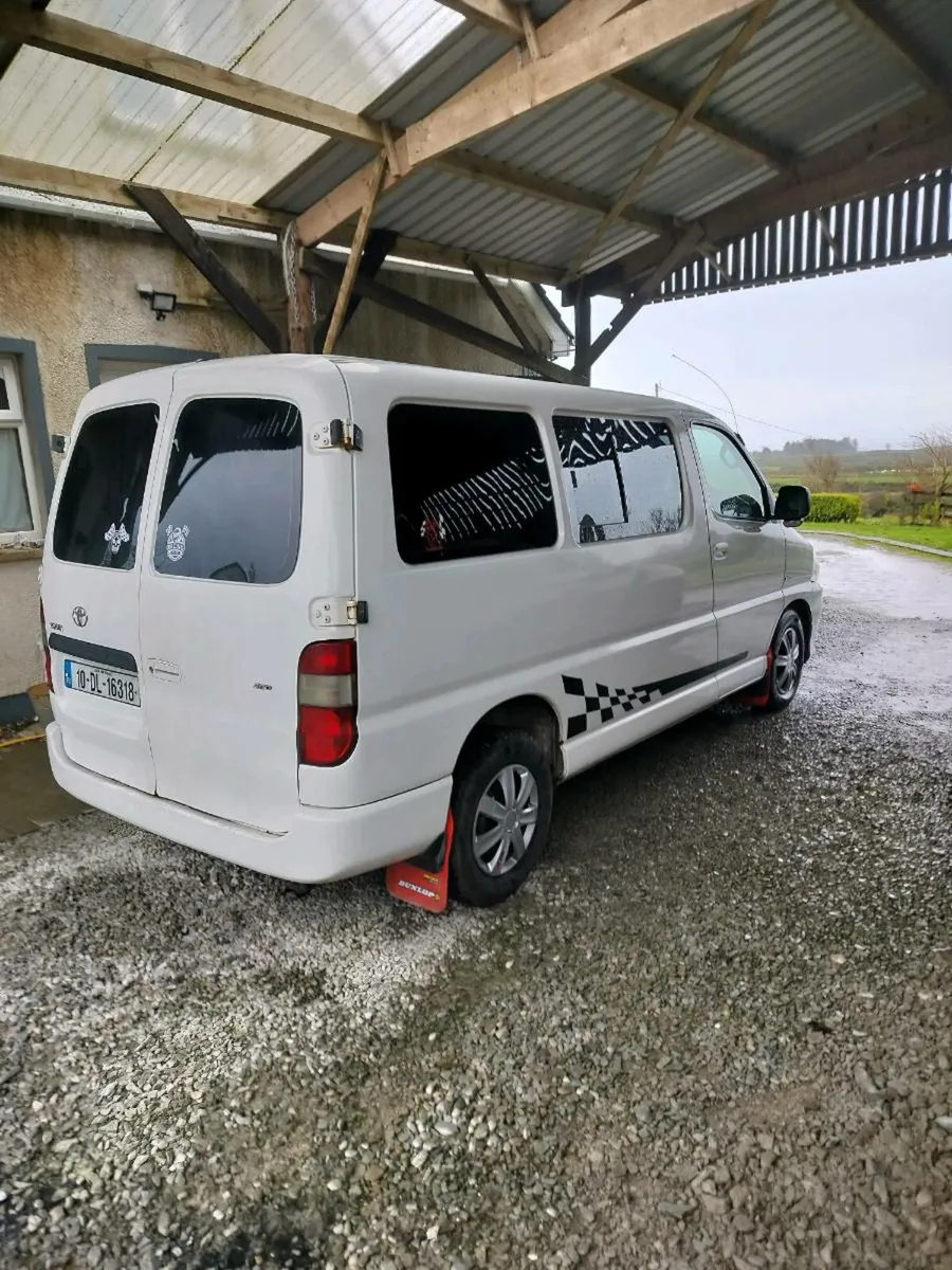 Hiace 6 seater commercial - Image 2