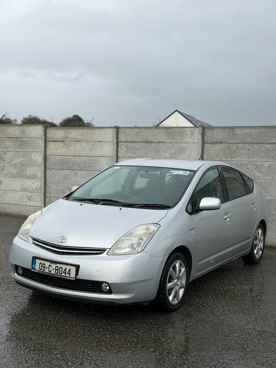 Toyota Prius 1.5 Hybrid Automatic - Image 1