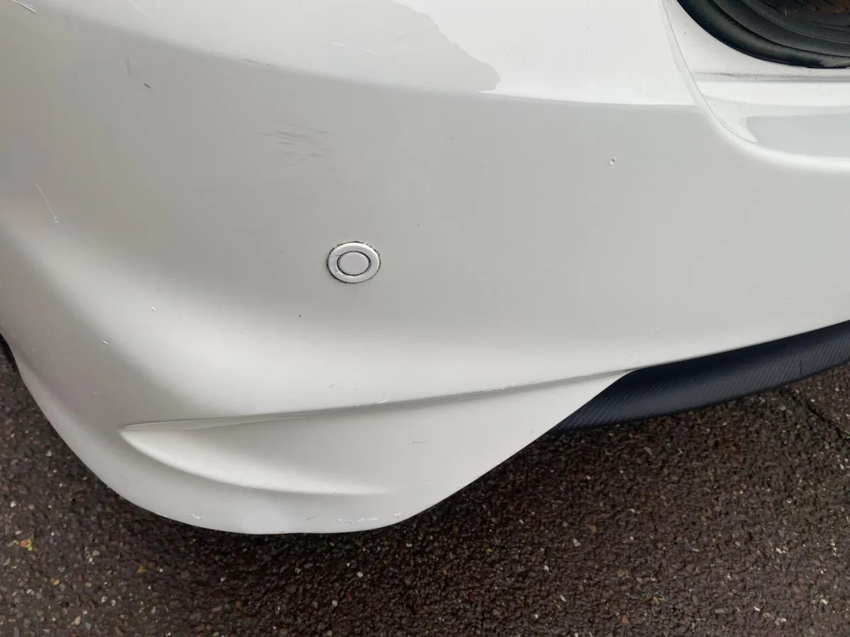 Nissan Note 2015 - Image 2