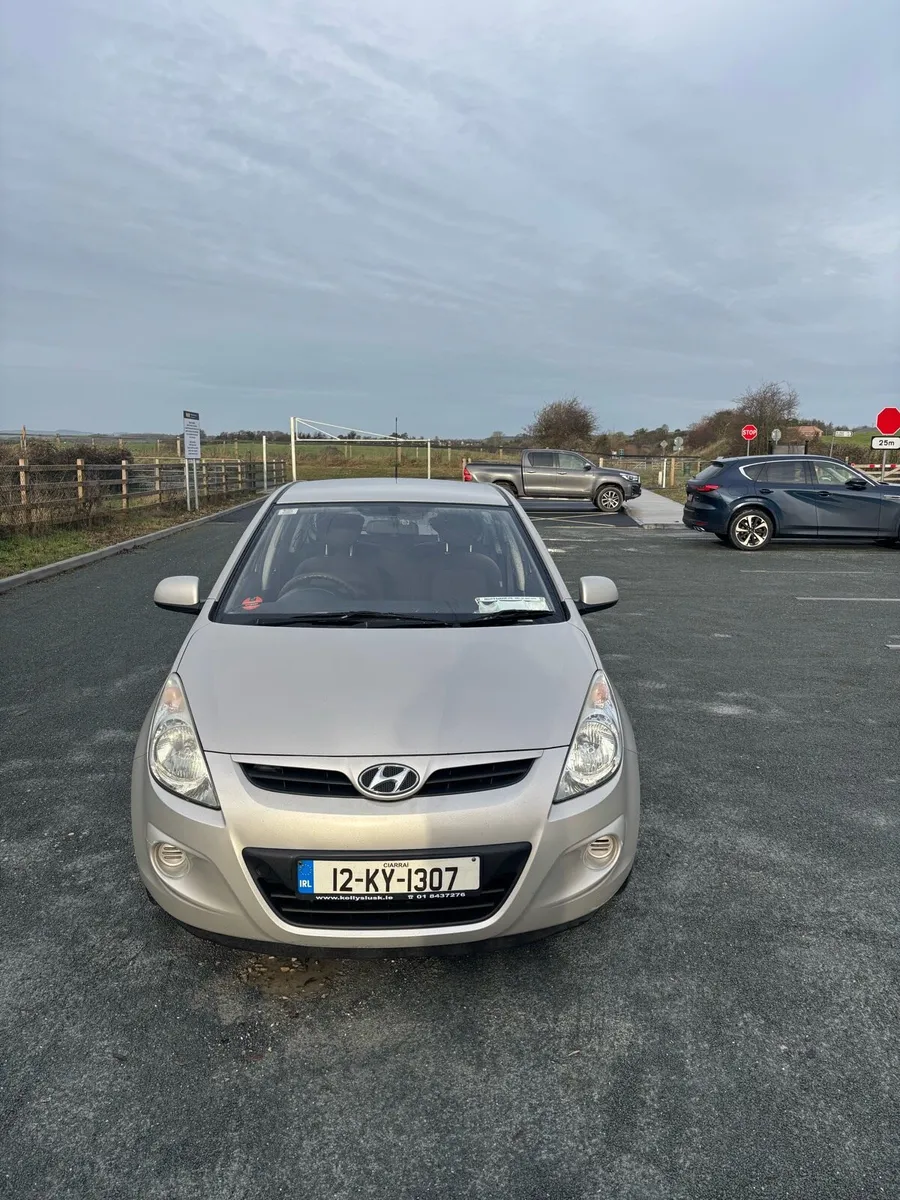 2012 Hyundai i20 - Image 2