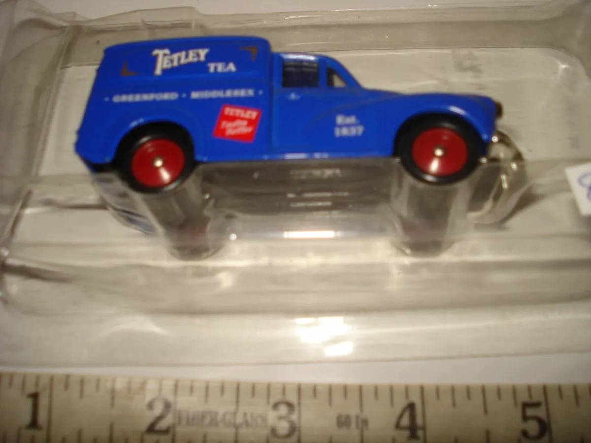 MORRIS MINOR/Z VANS & SCAMMELL TRACTOR MODELS. - Image 2