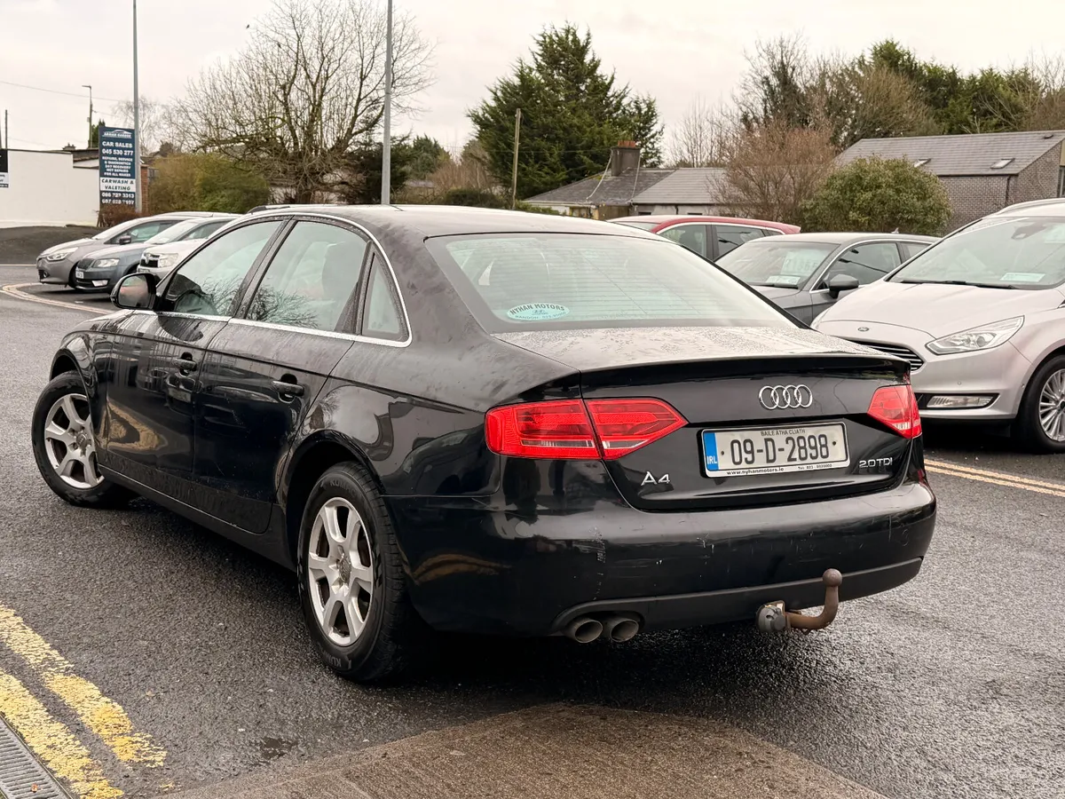 Audi A4 2009 2.0 Diesel - Image 3