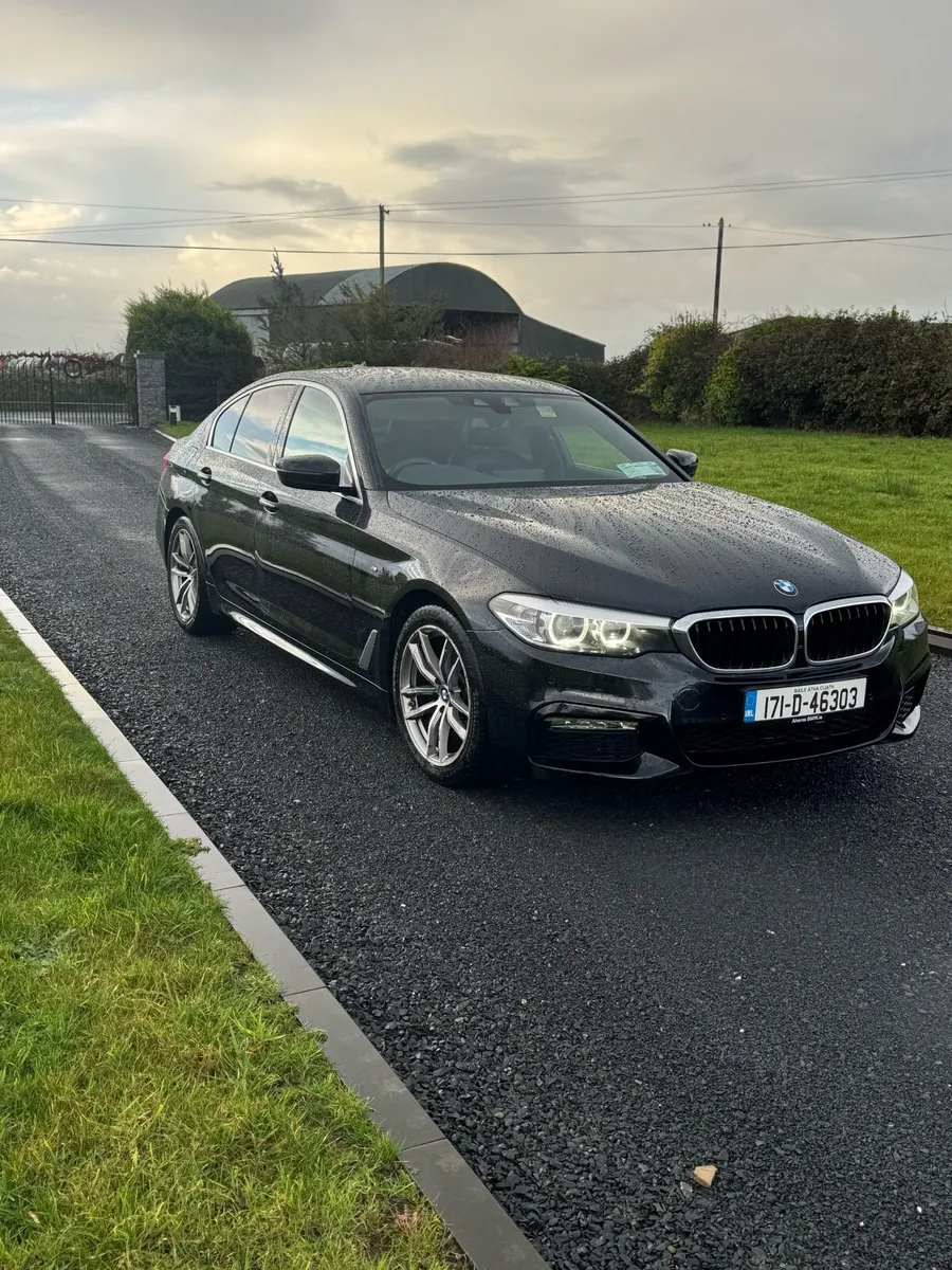 BMW 520D MSPORT  2017 - Image 2