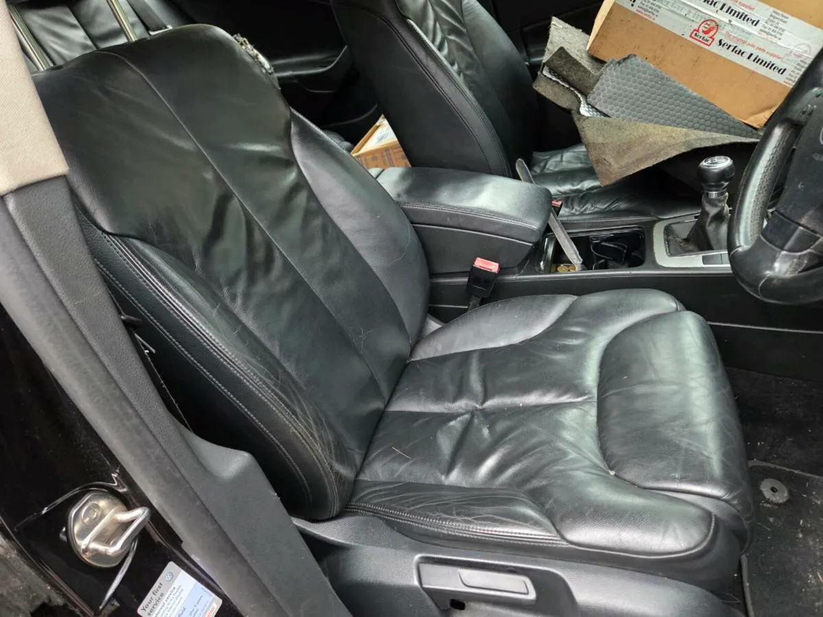 2009 VW Passat 2.0 tdi - Image 4